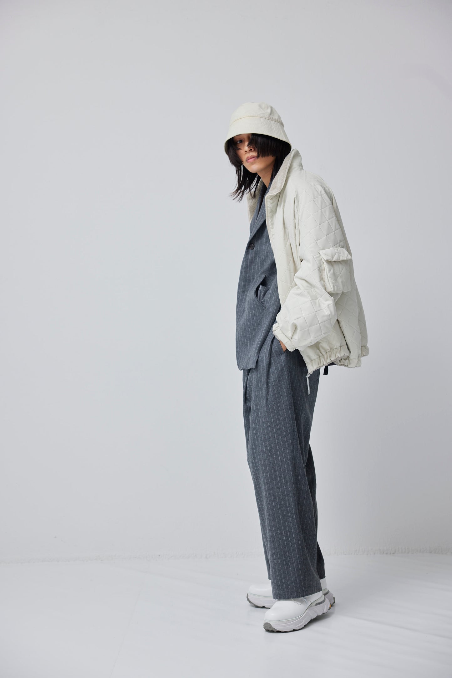 LB23AW-BL03-PSK | ピンソニックリバーシブルパッディングブルゾン | IVORY