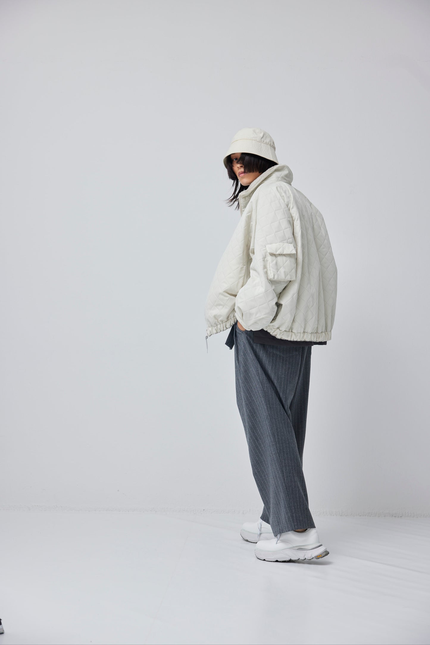 LB23AW-BL03-PSK | ピンソニックリバーシブルパッディングブルゾン | IVORY