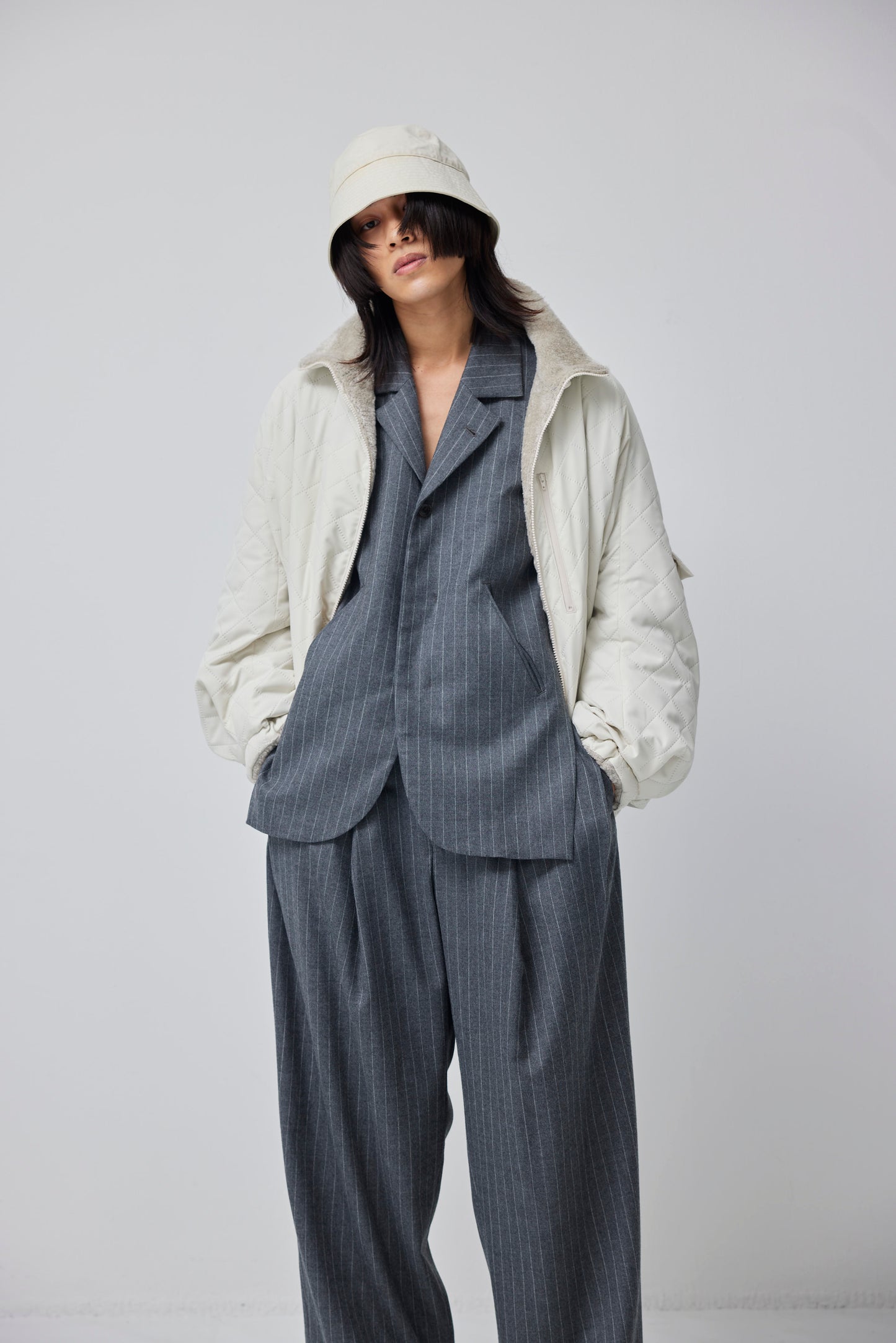 LB23AW-BL03-PSK | ピンソニックリバーシブルパッディングブルゾン | IVORY