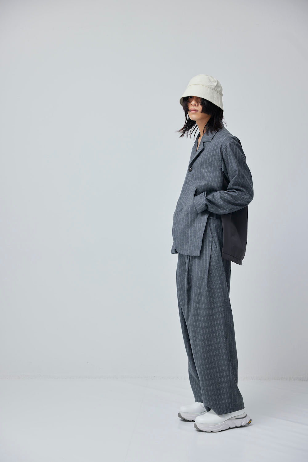 LB23AW-JK01-GST | バックパッディングホリデイジャケット | GRAY STRIPE
