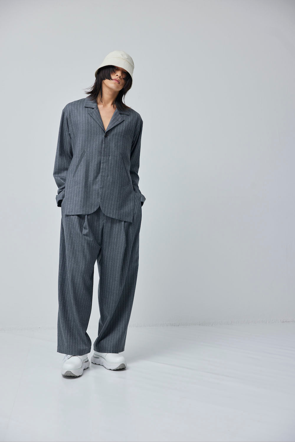 LB23AW-JK01-GST | バックパッディングホリデイジャケット | GRAY STRIPE