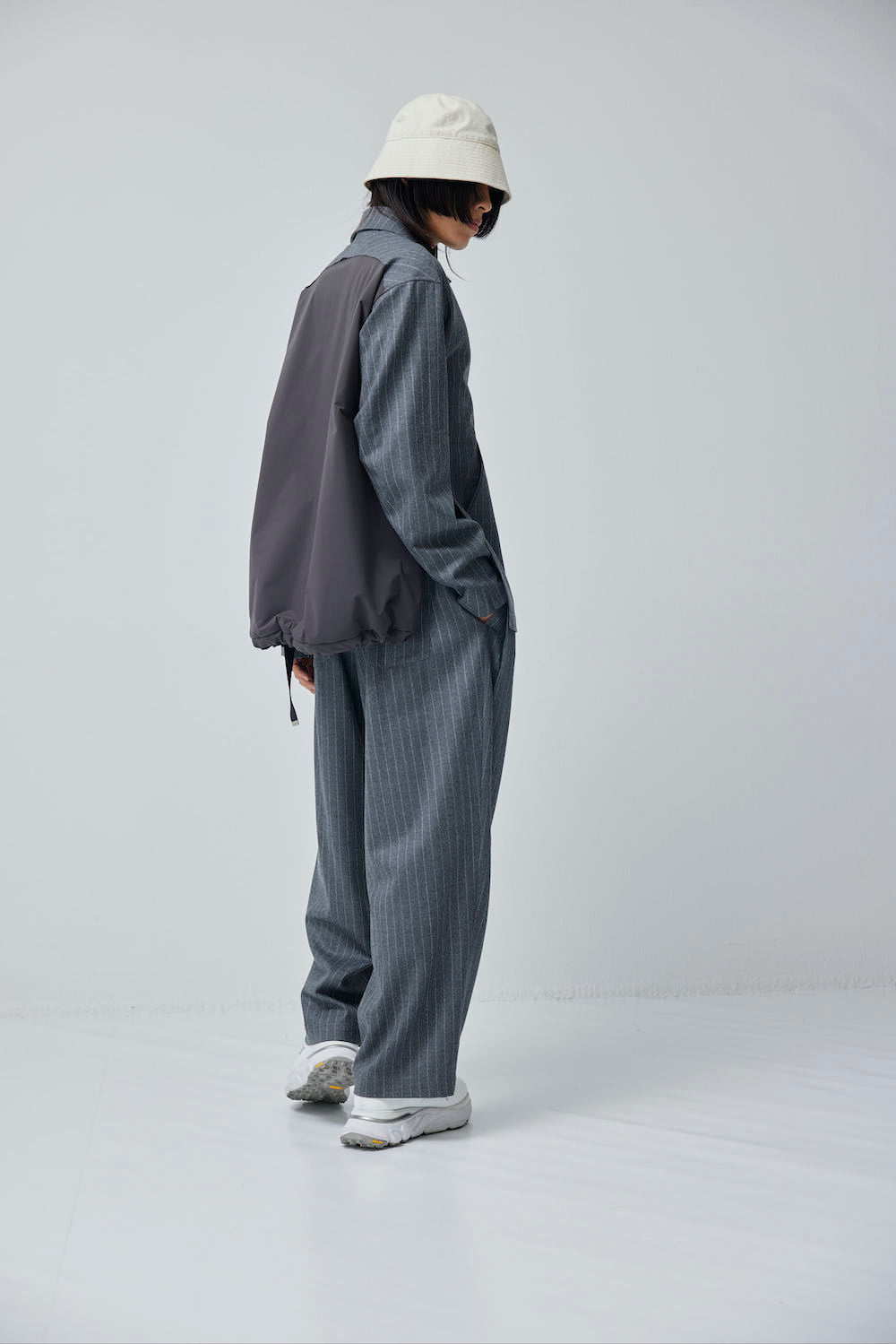 LB23AW-JK01-GST | バックパッディングホリデイジャケット | GRAY STRIPE