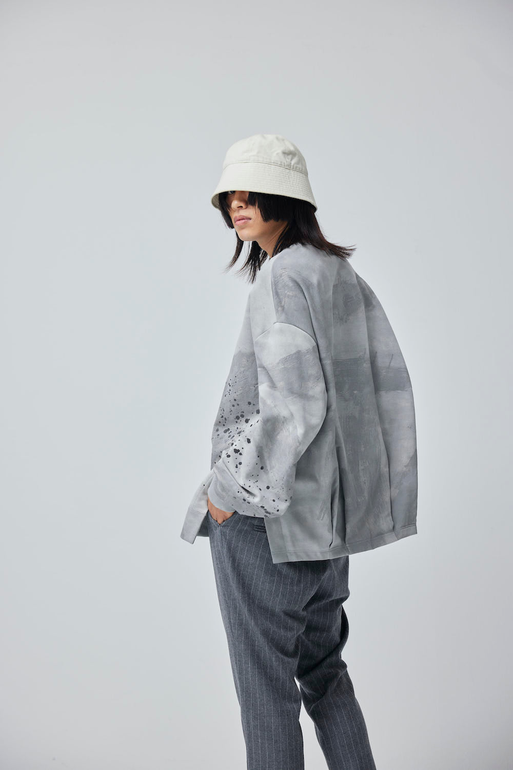 LB23AW-PO04-STC | 3D 石膏风格颜料套头衫 | CONCRETE
