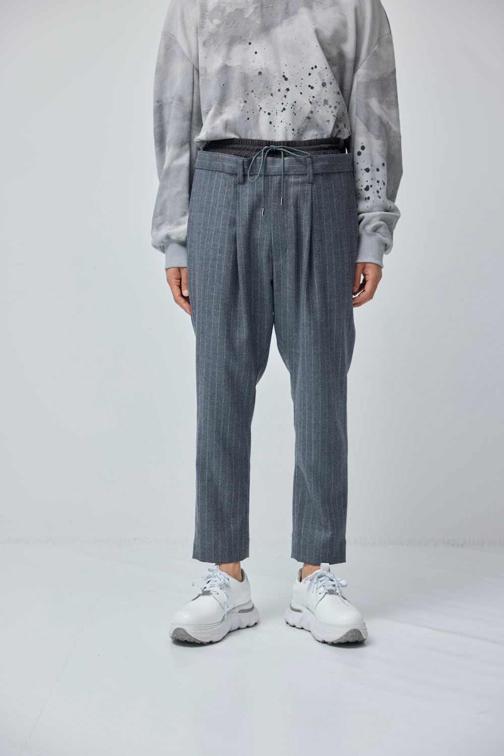 LB23AW-PT01-GST | ダブルウエストジョッパートラウザー | GRAY STRIPE