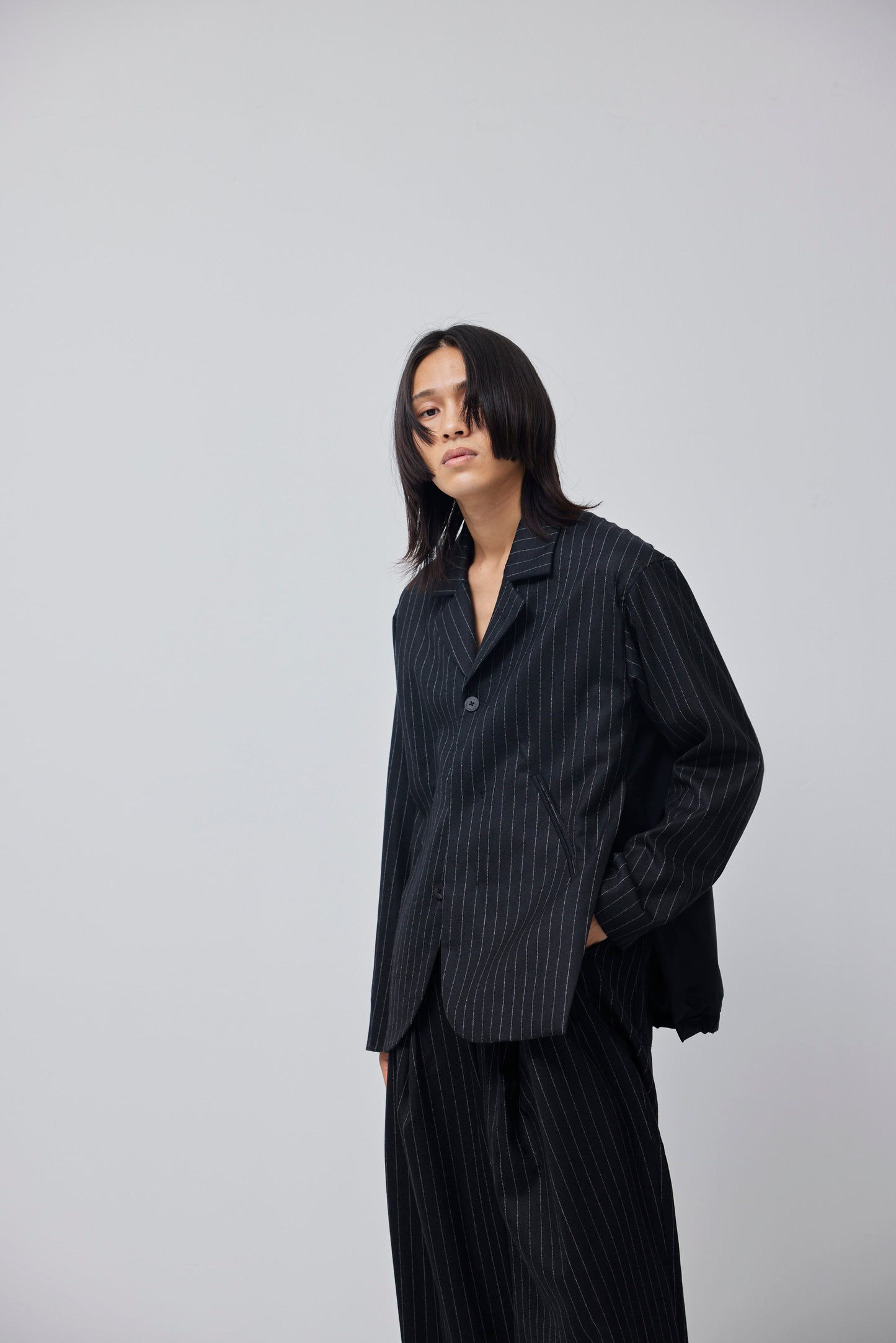 LB23AW-JK01-GST | バックパッディングホリデイジャケット | BLACK STRIPE