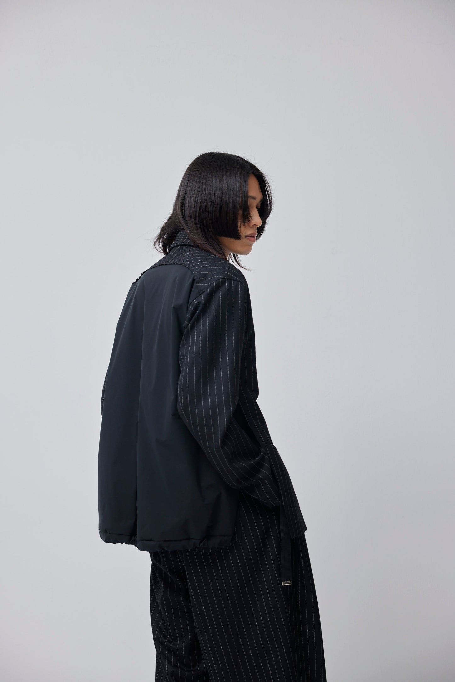 LB23AW-JK01-GST | バックパッディングホリデイジャケット | BLACK STRIPE