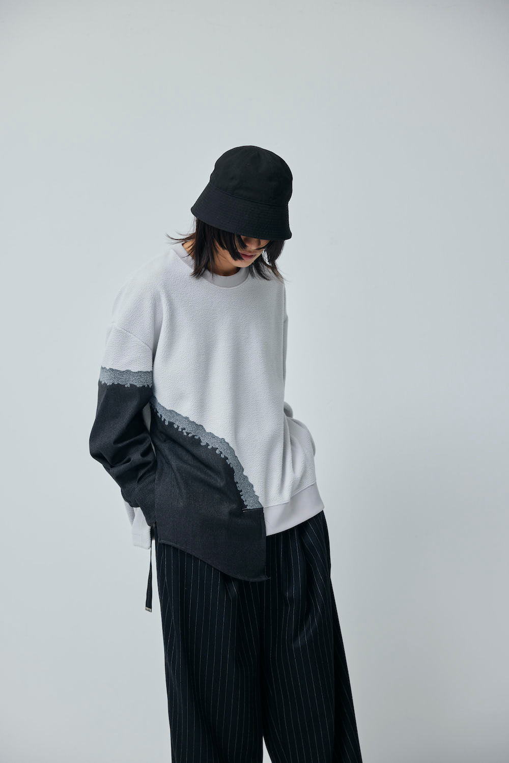 LB23AW-PO01-NDP-PL | ニードルパンチドッキングプルオーバー | IRON×PLASTER