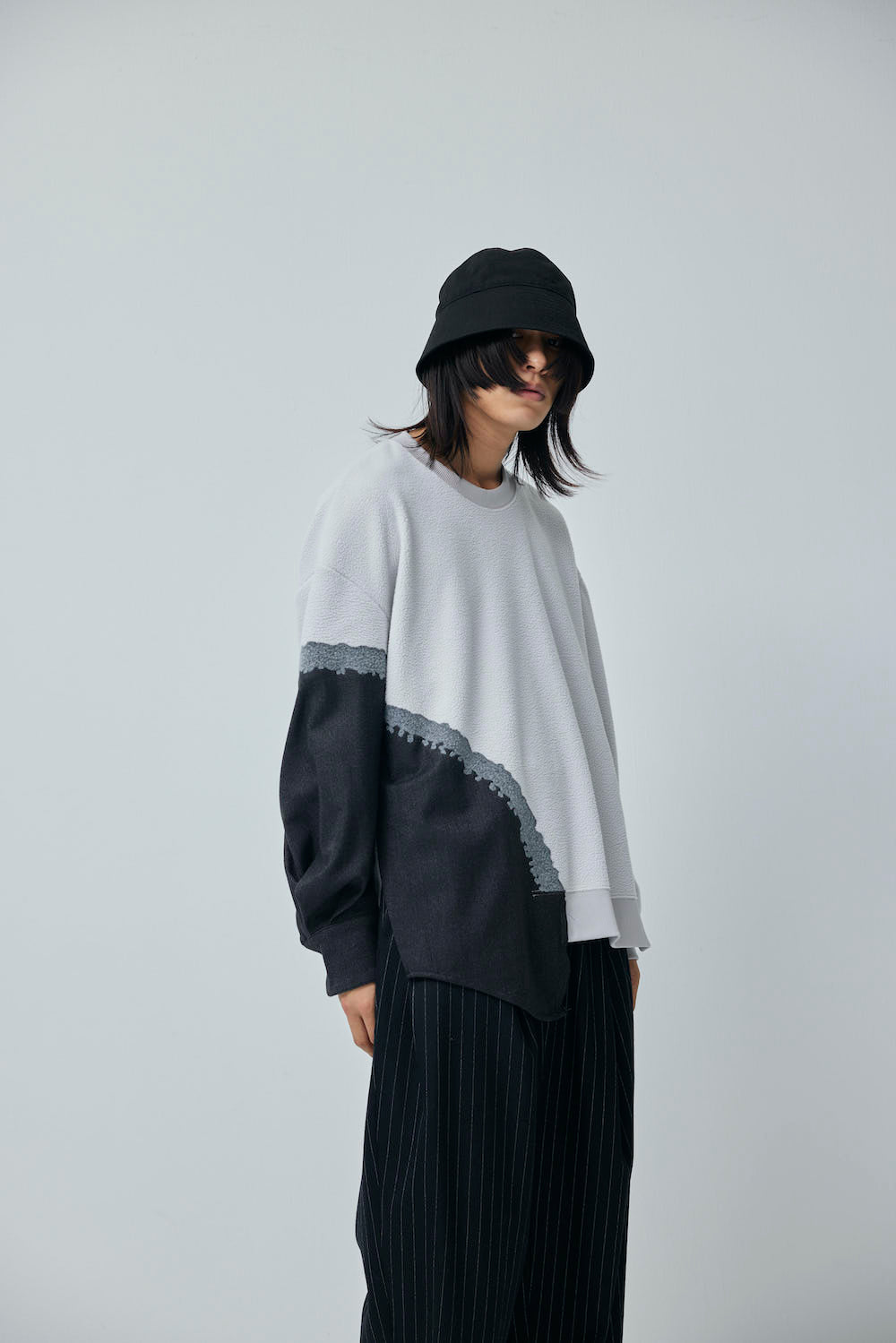 LB23AW-PO01-NDP-PL | ニードルパンチドッキングプルオーバー | IRON×PLASTER