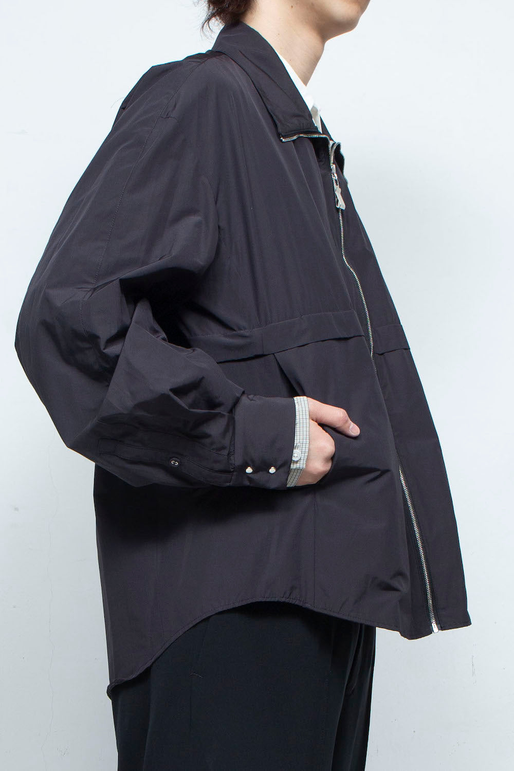 LB24SS-SHBL01-TFT | Powder Touch Taffeta Track Shirt Jacket | BLACK