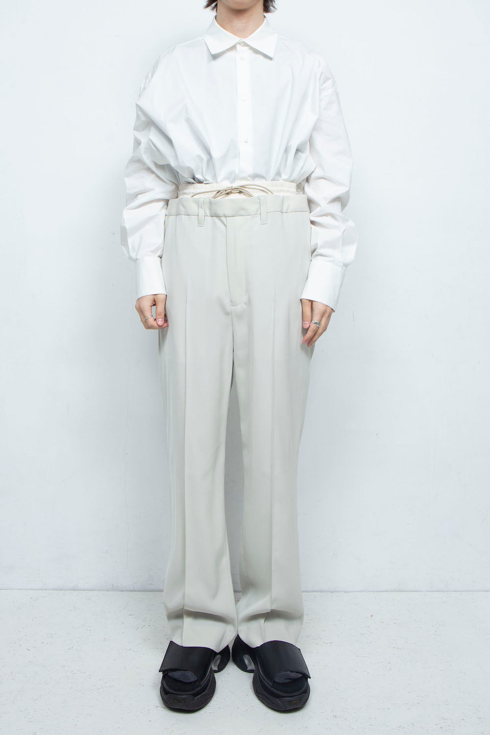 LB24SS-PT06-SLV-PL | ダブルウエストストレートトラウザー | OYSTER×OFF WHITE