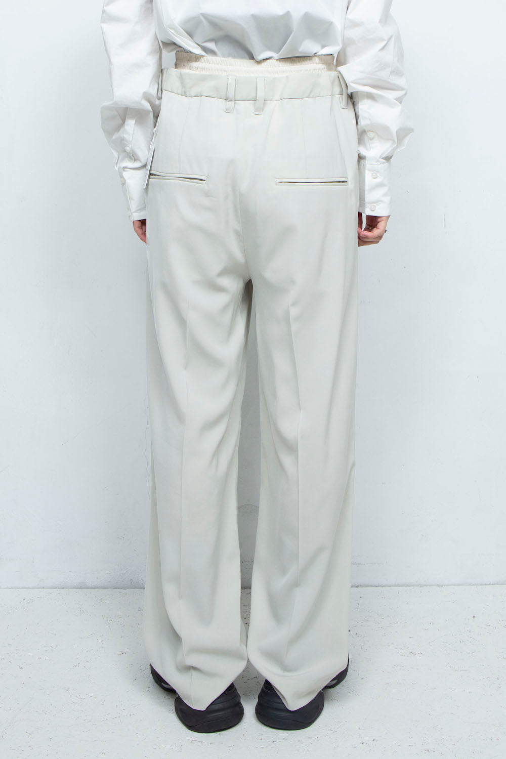 LB24SS-PT06-SLV-PL | ダブルウエストストレートトラウザー | OYSTER×OFF WHITE