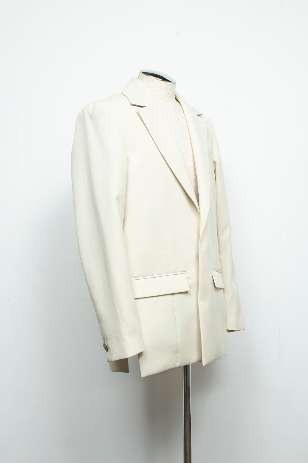 LB24AW-JK06-ADK | サイドベントテーラードジャケット | IVORY