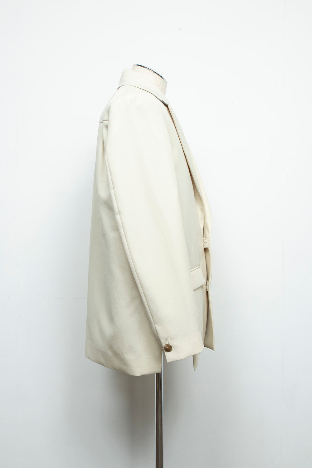 LB24AW-JK06-ADK | サイドベントテーラードジャケット | IVORY