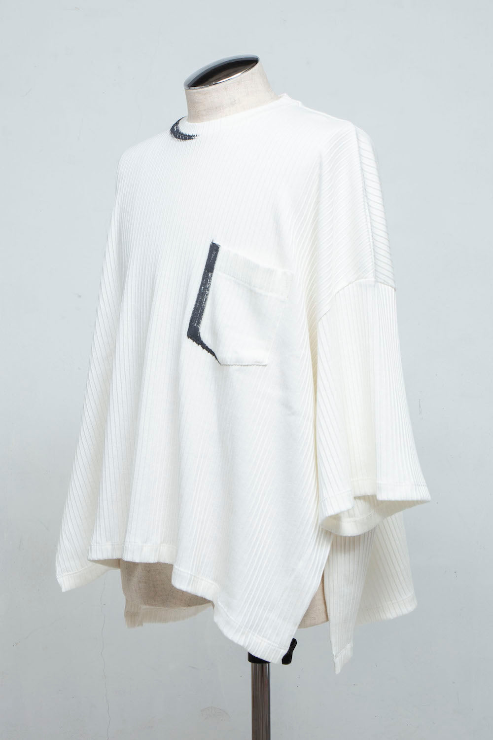 LB24SS-TE09-CPR-HP | 手绘褶皱罗纹针织侧开衩 T 恤 | OFF WHITE