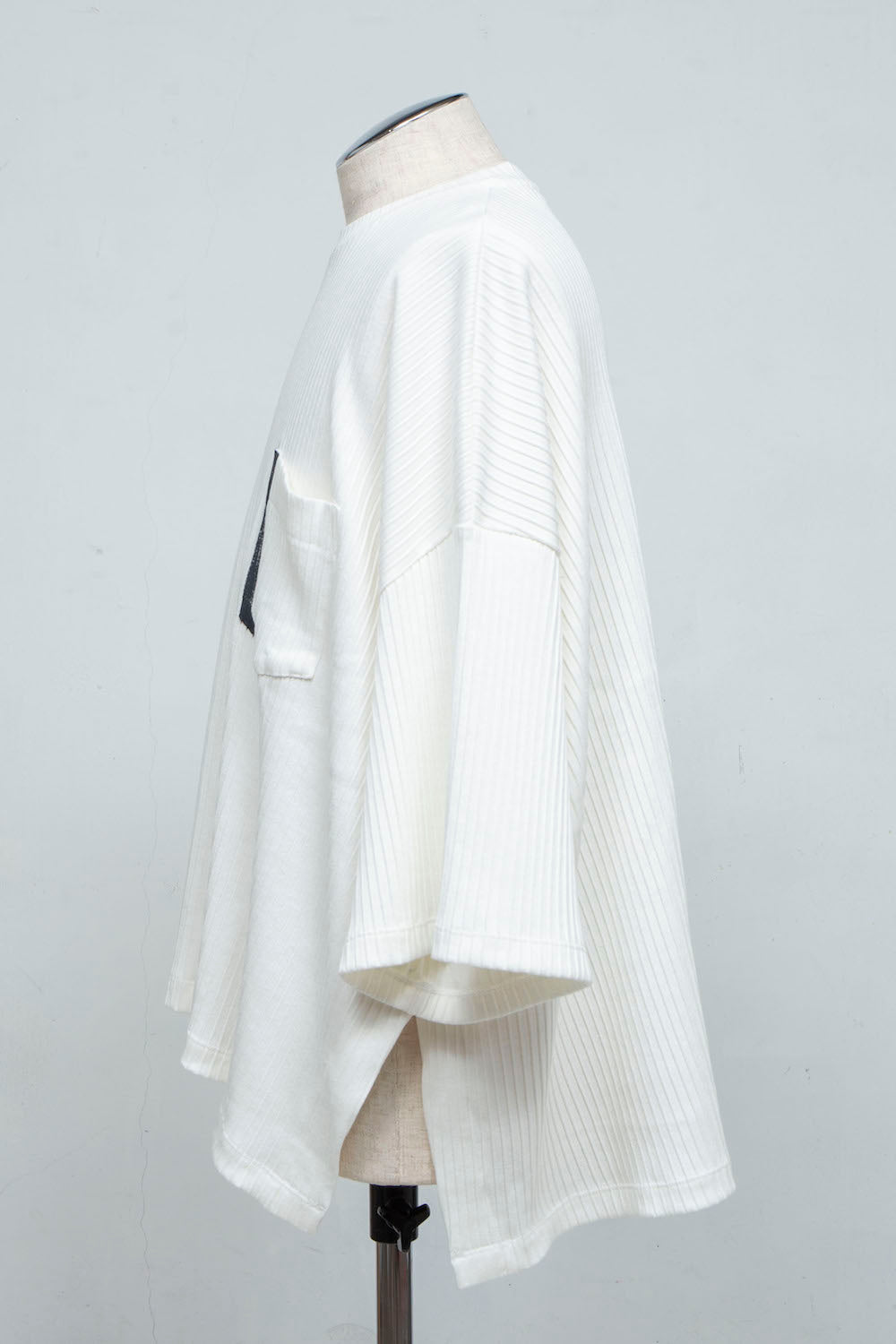LB24SS-TE09-CPR-HP | 手绘褶皱罗纹针织侧开衩 T 恤 | OFF WHITE