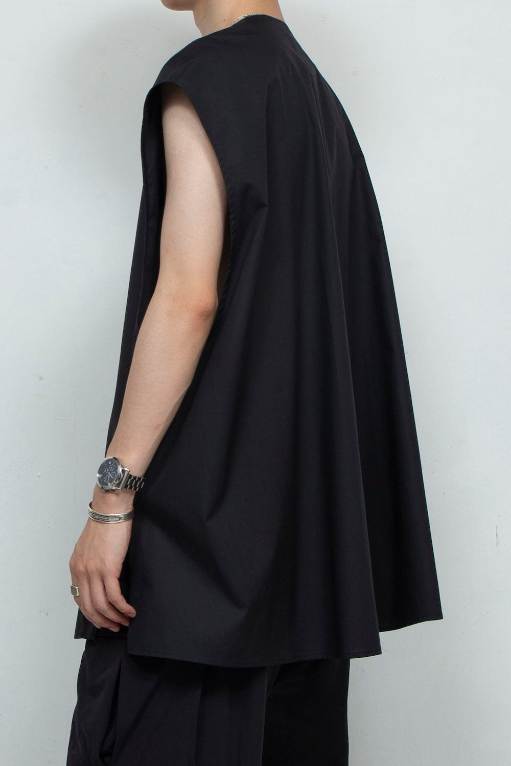 *Limited Edition* LB24SS-KNPS01-TRA-TE | Thread Intarsia Summer Knit Crew Neck | BLACK