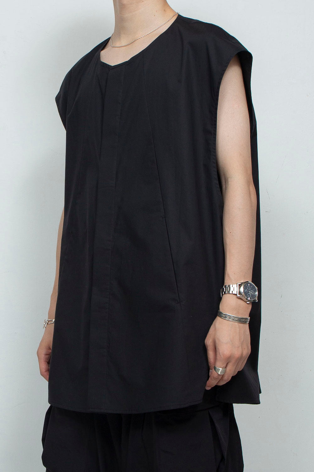 *Limited Edition* LB24SS-KNPS01-TRA-TE | Thread Intarsia Summer Knit Crew Neck | BLACK