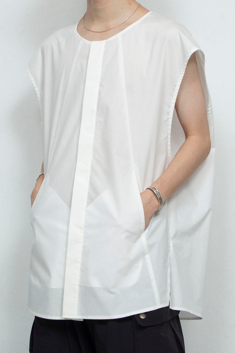 〈再入荷〉LBLM-ESSH01 | ノースリーブインナーブラウス | WHITE