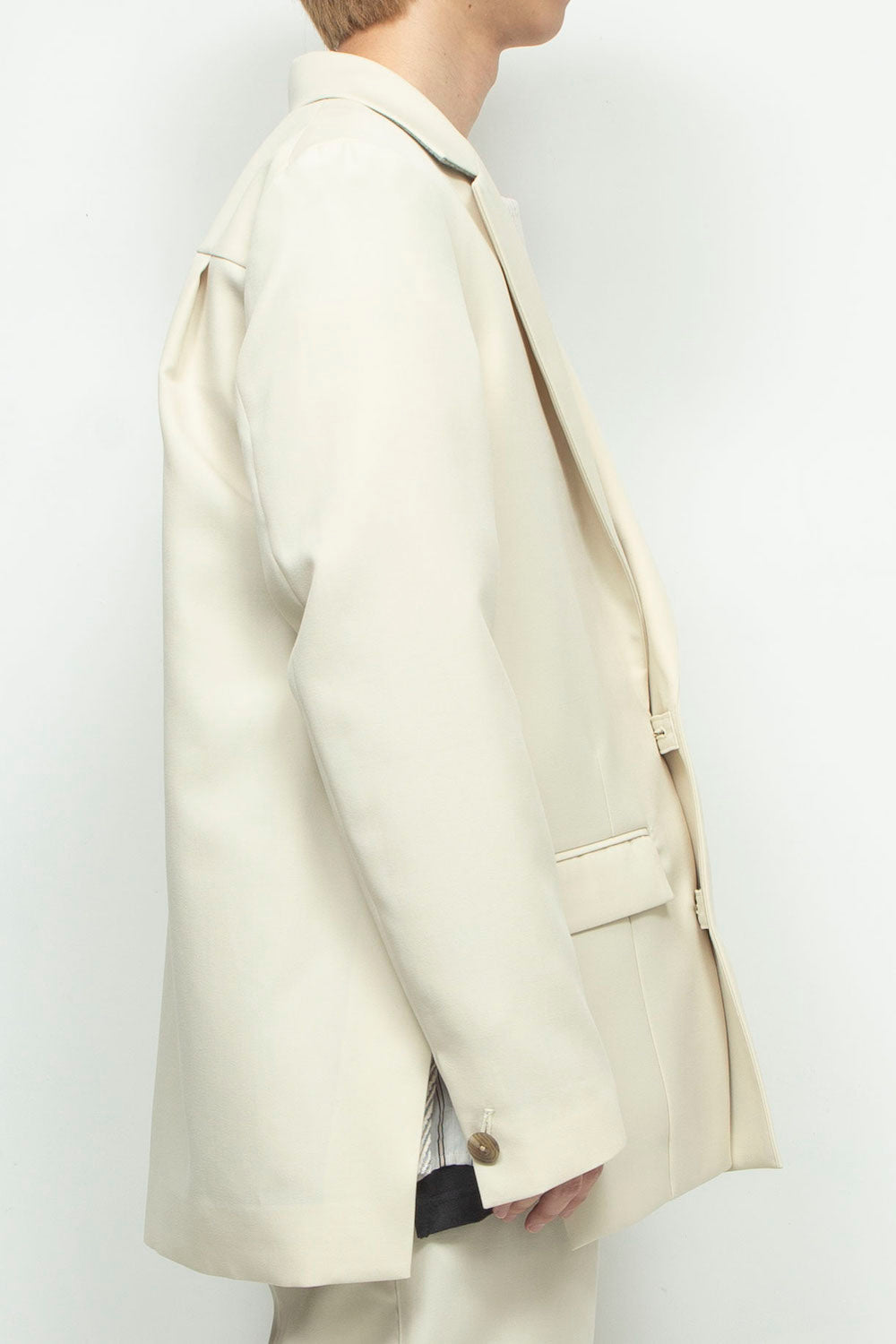 LB24AW-JK06-ADK | サイドベントテーラードジャケット | IVORY