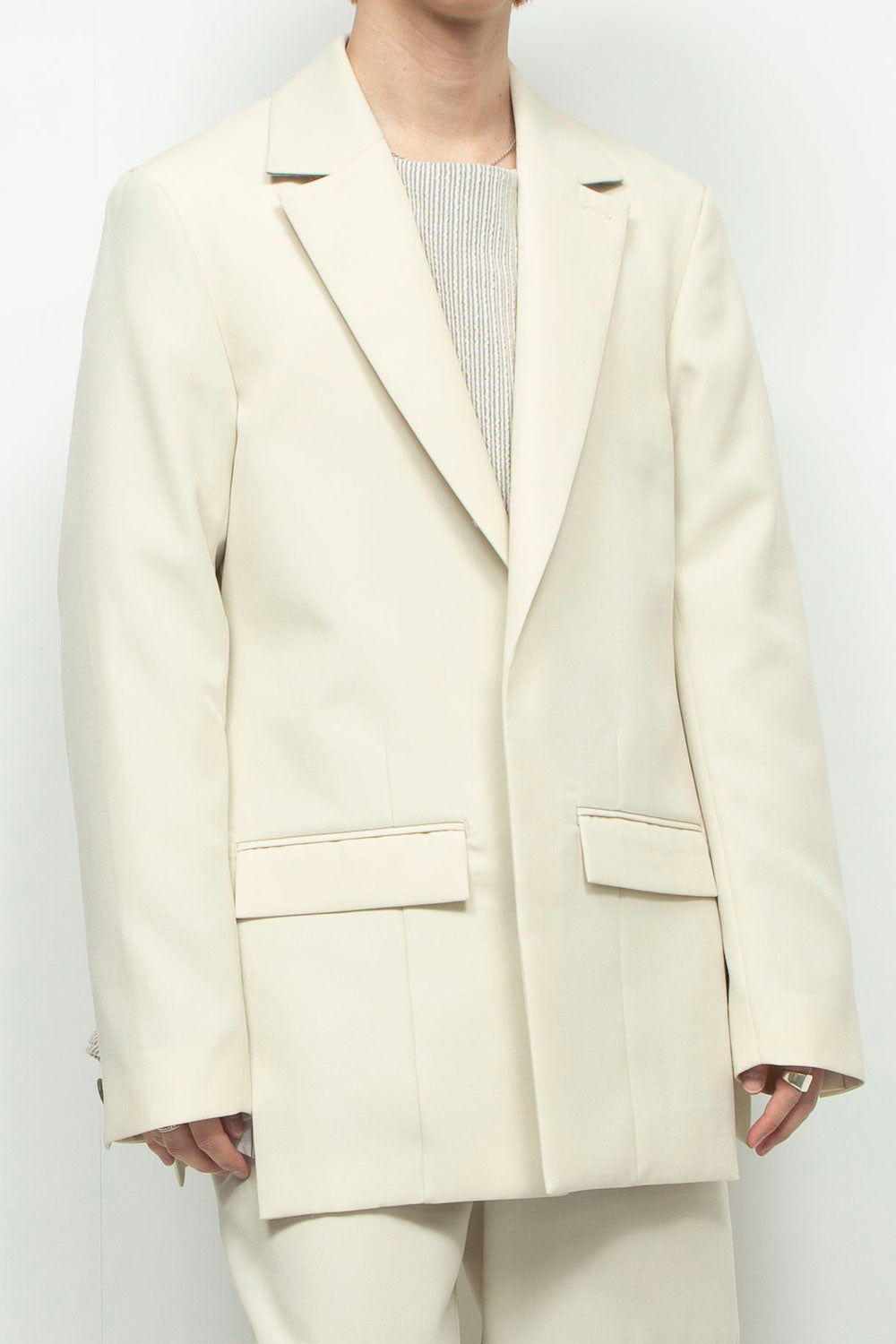 LB24AW-JK06-ADK | サイドベントテーラードジャケット | IVORY