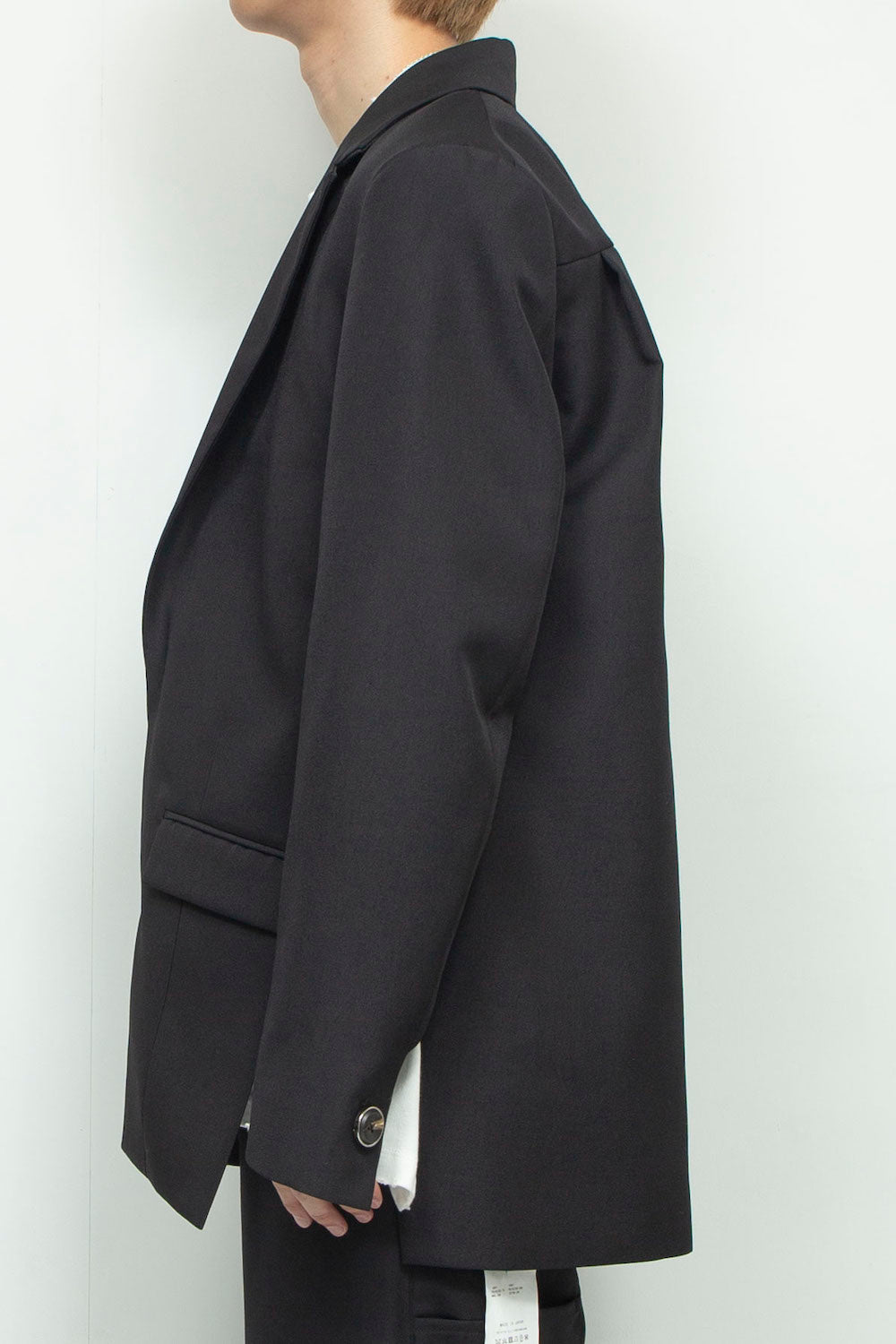 LB24AW-JK06-ADK | サイドベントテーラードジャケット | BLACK