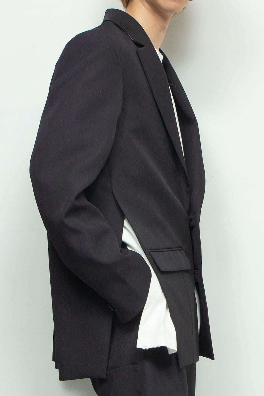 LB24AW-JK06-ADK | サイドベントテーラードジャケット | BLACK