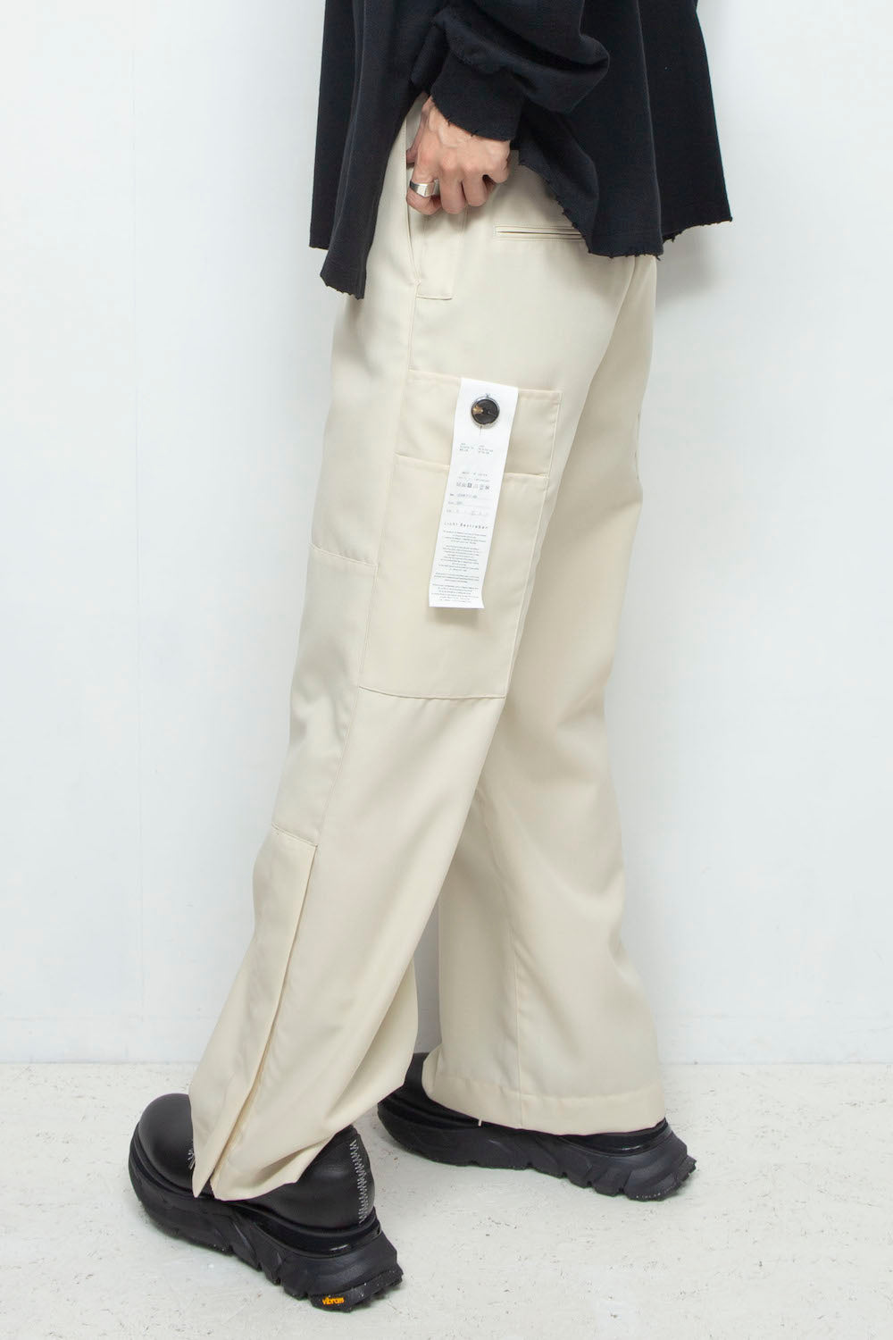 LB24AW-PT07-ADK | サイドジップペインタートラウザー | IVORY