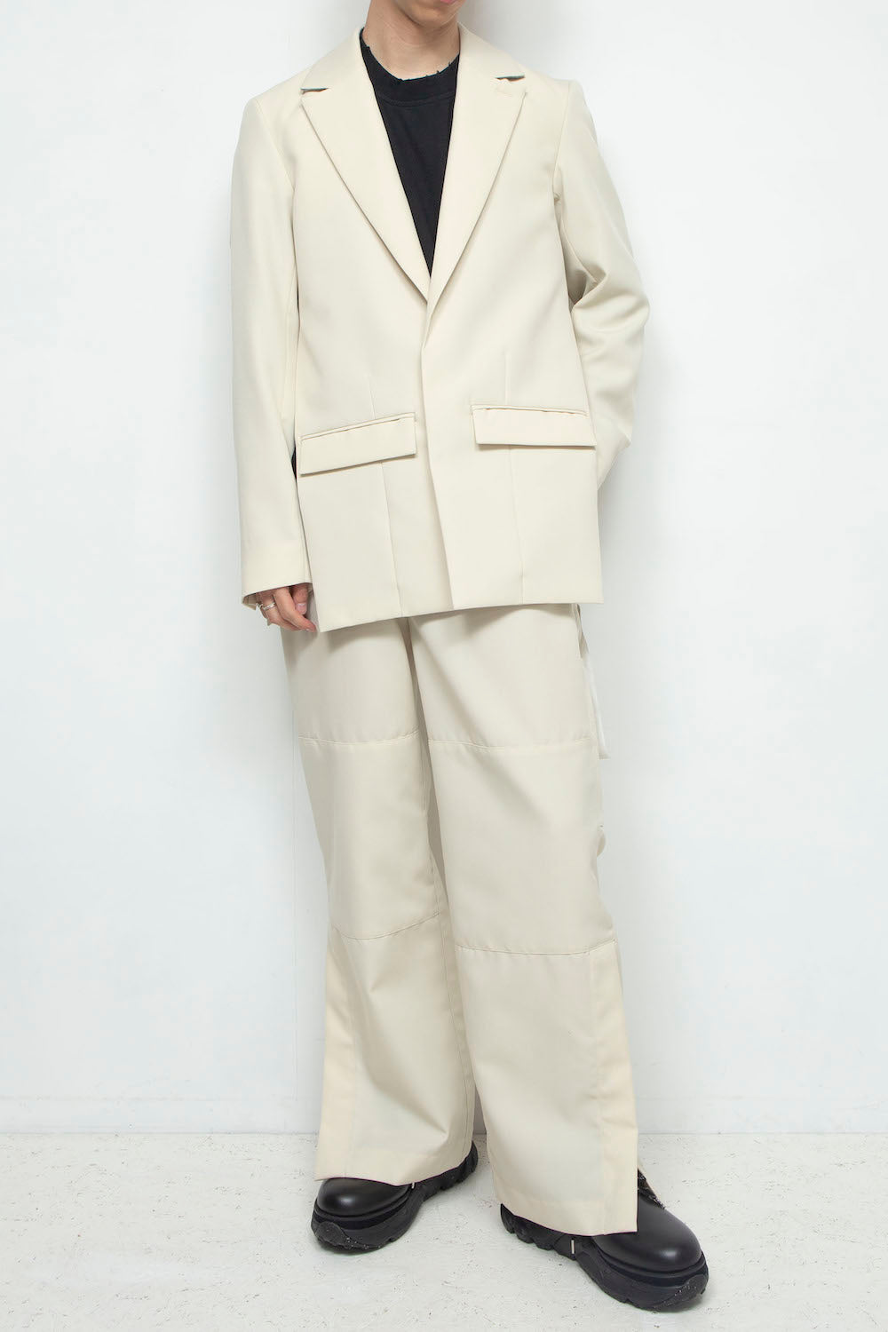LB24AW-JK06-ADK | サイドベントテーラードジャケット | IVORY
