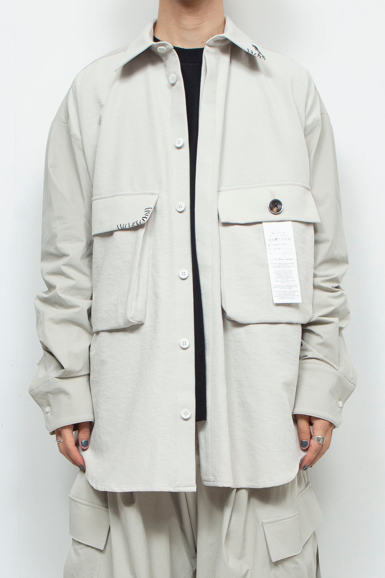 LB24AW-SH07-PAK-NBG | 手工缝制 CPO 衬衫夹克 | 霜白色