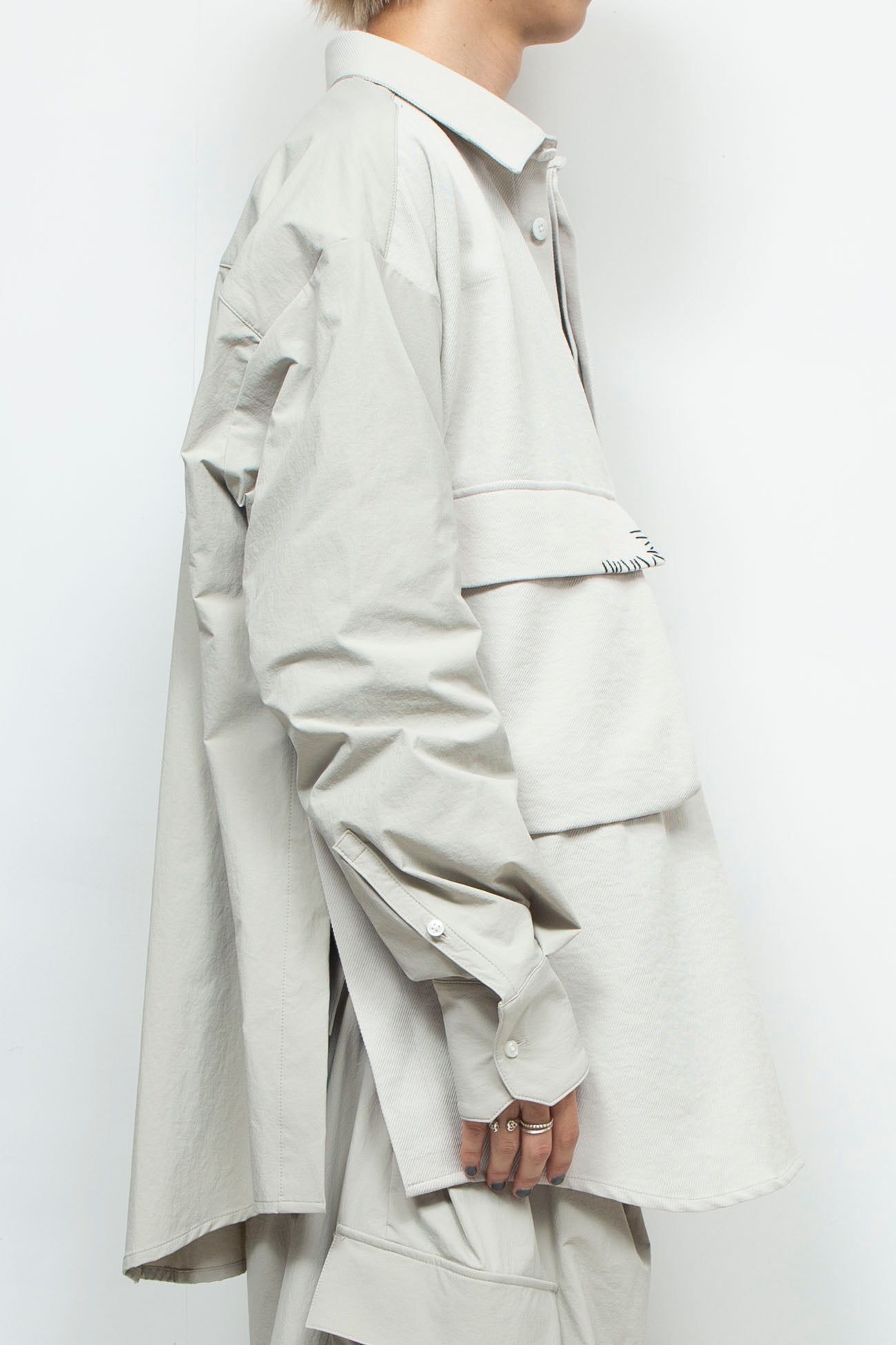 LB24AW-SH07-PAK-NBG | 手工缝制 CPO 衬衫夹克 | 霜白色