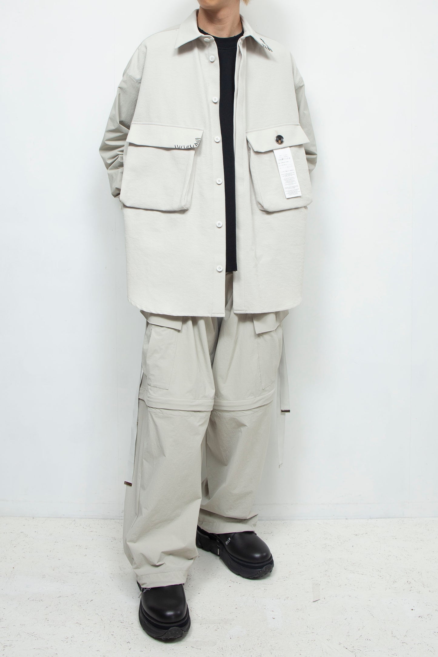 LB24AW-SH07-PAK-NBG | 手工缝制 CPO 衬衫夹克 | 霜白色