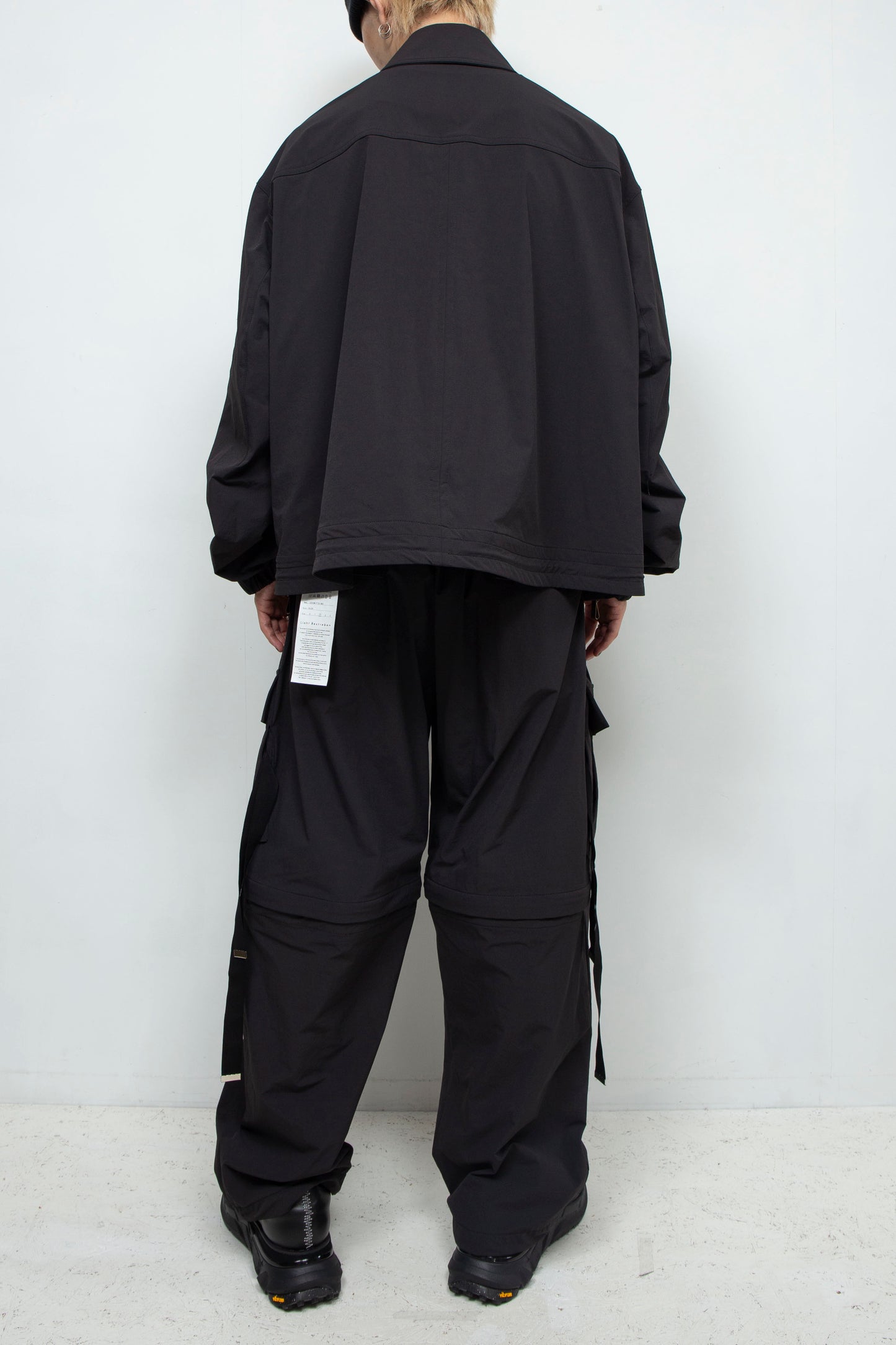 LB24AW-BL01-NBG | Onibegie 侧拉链通风 CWU 夹克 |