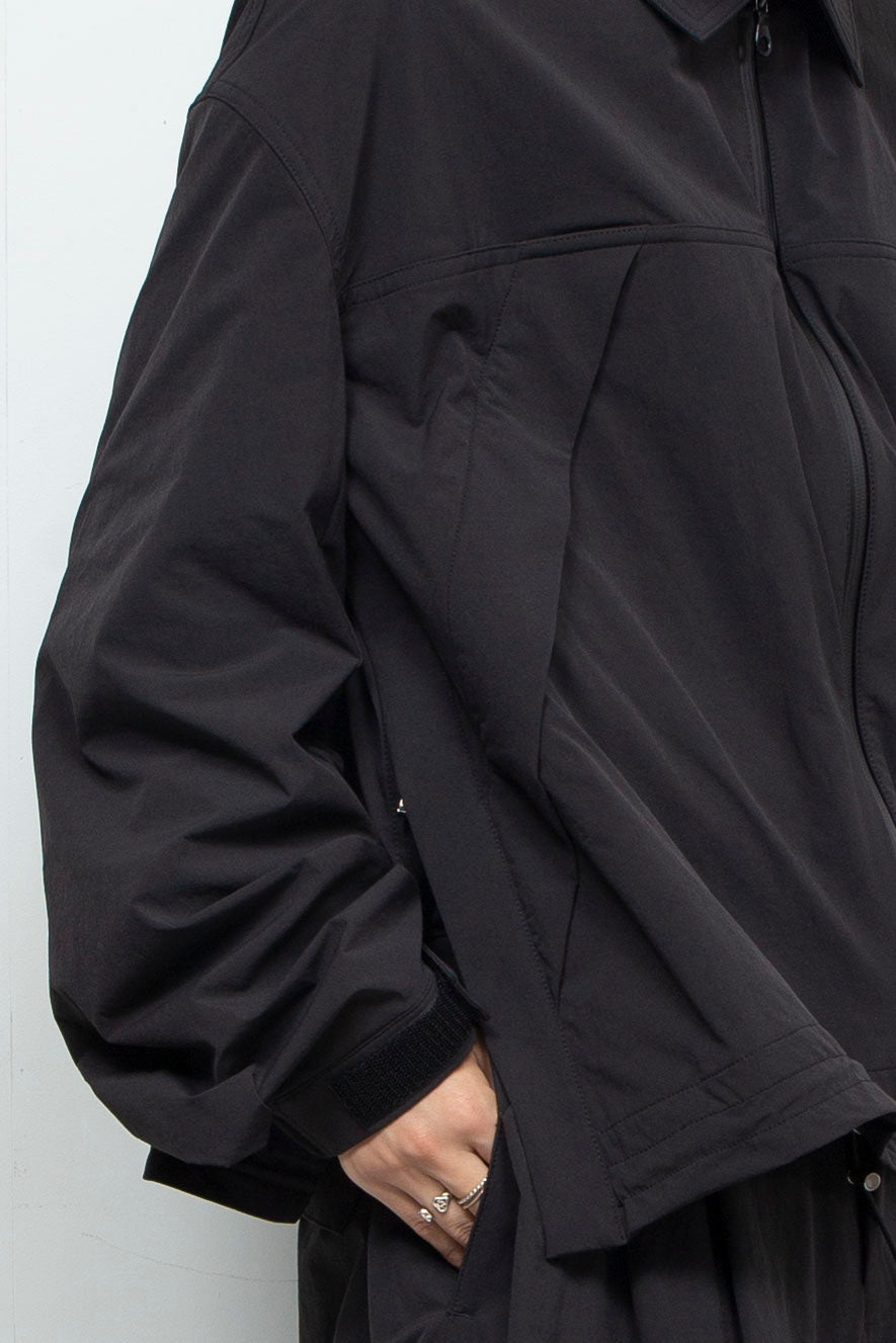 LB24AW-BL01-NBG | Onibegie 侧拉链通风 CWU 夹克 |