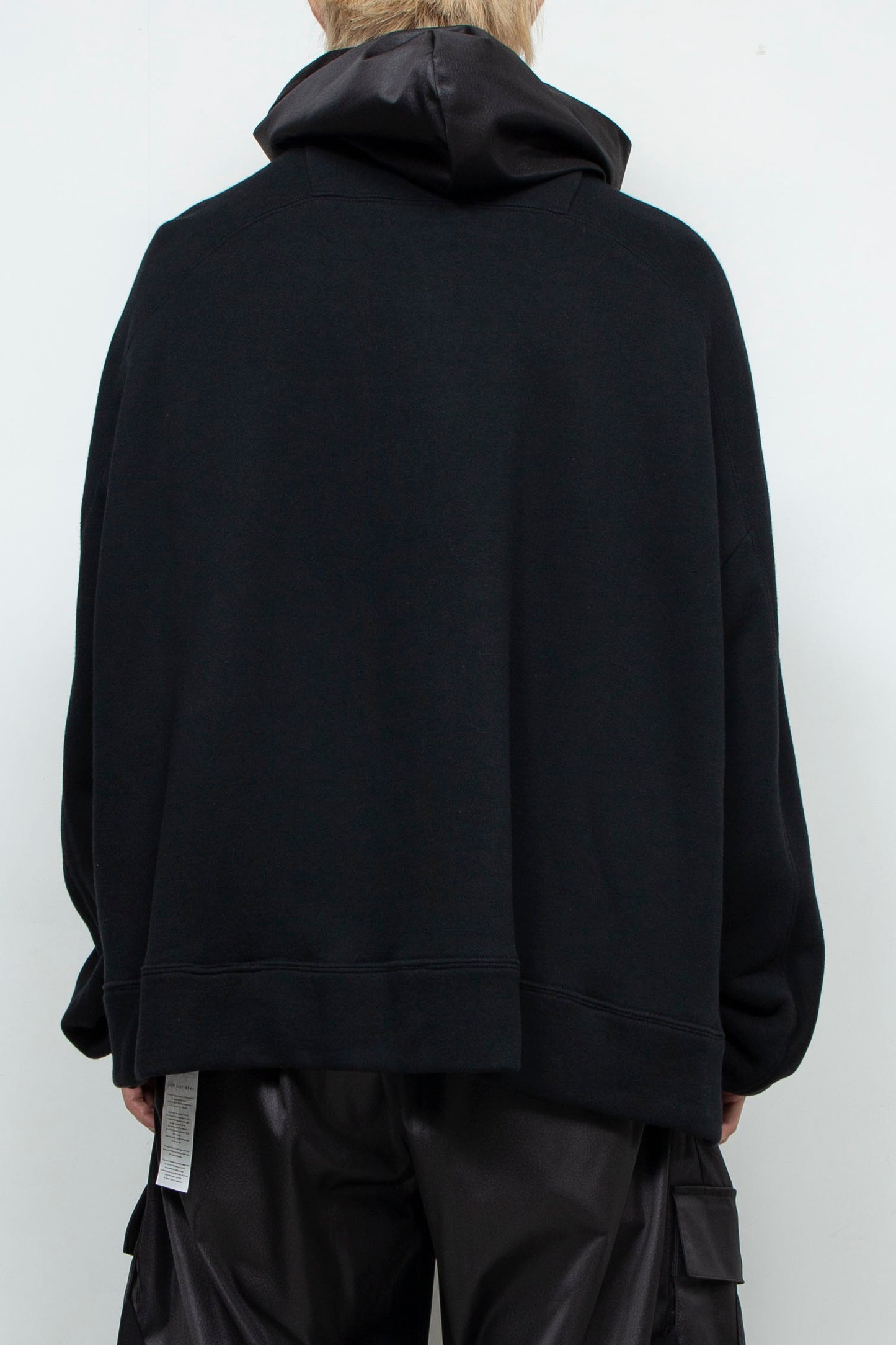 LB24AW-PK01-YGEMB | 贴胶辅助组合连帽衫 |