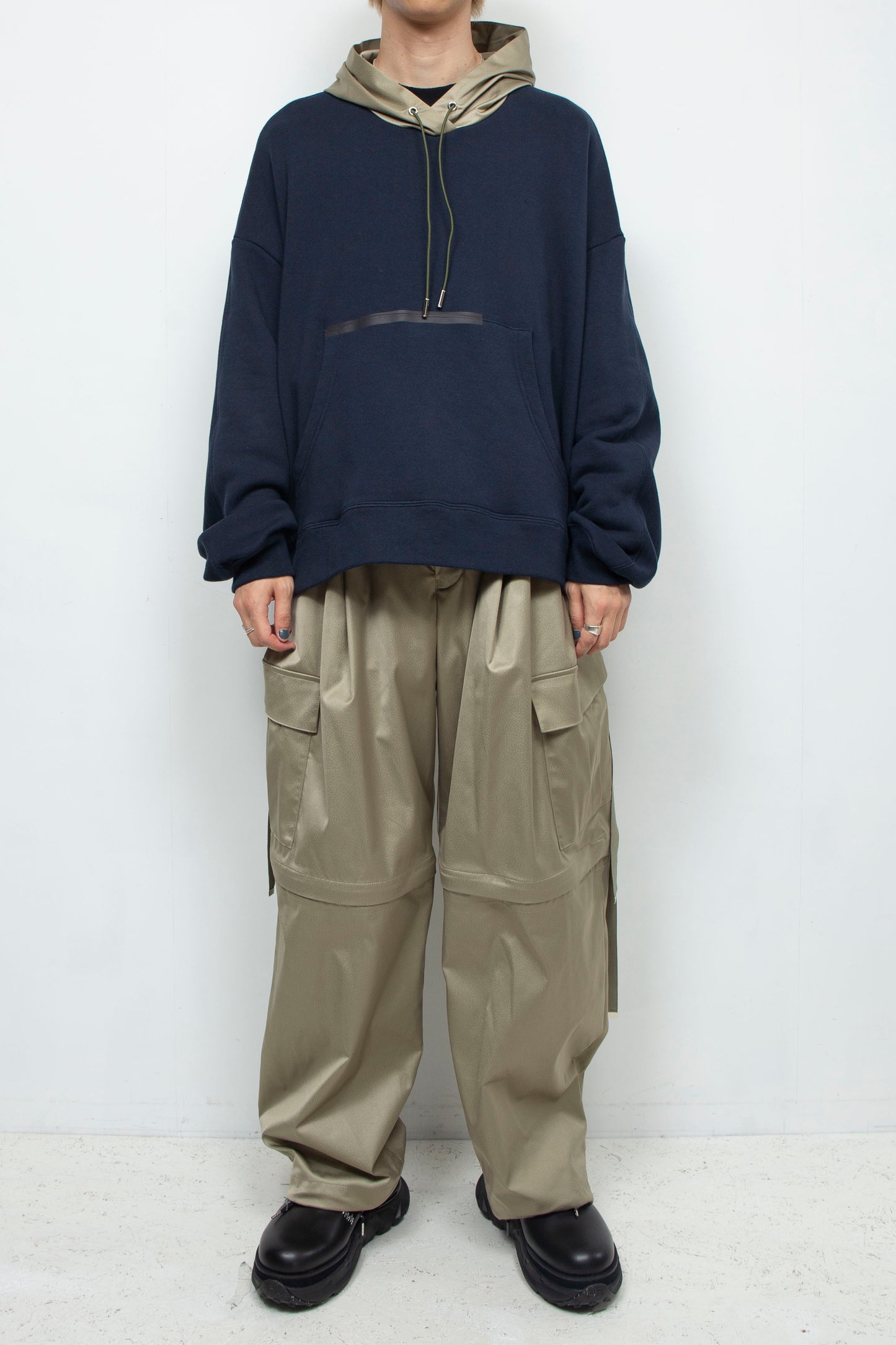 LB24AW-PK01-YGEMB | 贴胶辅助组合连帽衫 |
