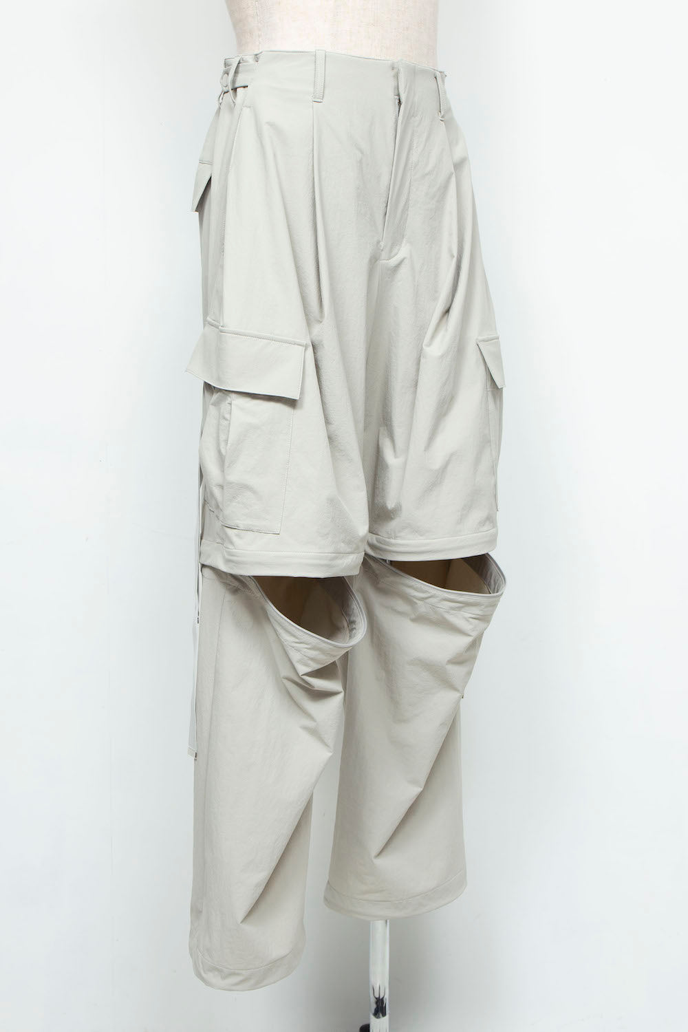 LB24AW-PT05-NBG | Onibegie 可拆卸工装裤 | 霜白色