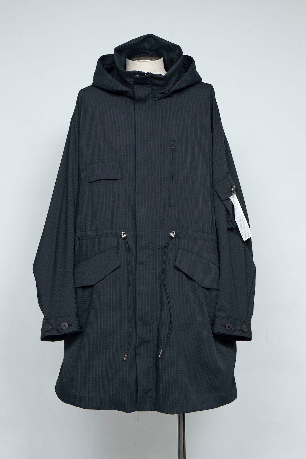 LB25SS-FC01-DTA | 'TORAY' Dot Air®︎ フィッシュテールスプリングコート | BLACK