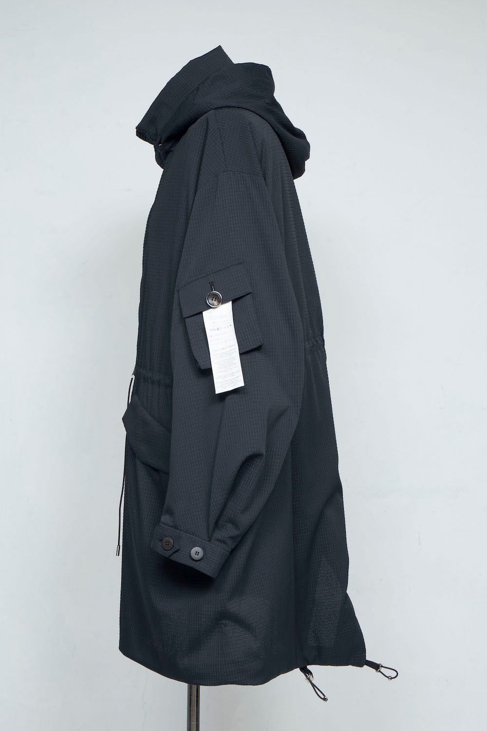 LB25SS-FC01-DTA | 'TORAY' Dot Air®︎ フィッシュテールスプリングコート | BLACK