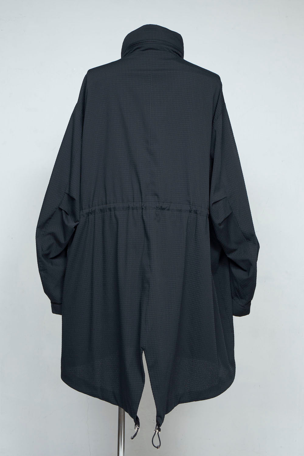 LB25SS-FC01-DTA | 'TORAY' Dot Air®︎ フィッシュテールスプリングコート | BLACK