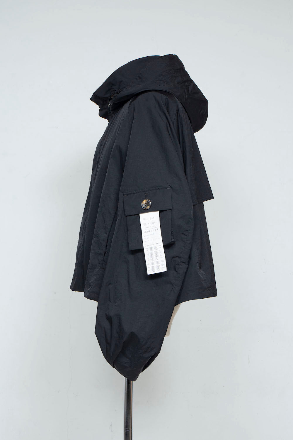 *Limited Fabric* LB25SS-BL03-HCVN | VINTAGE NYLON CROPPED HOODED BLOUSE | BLACK