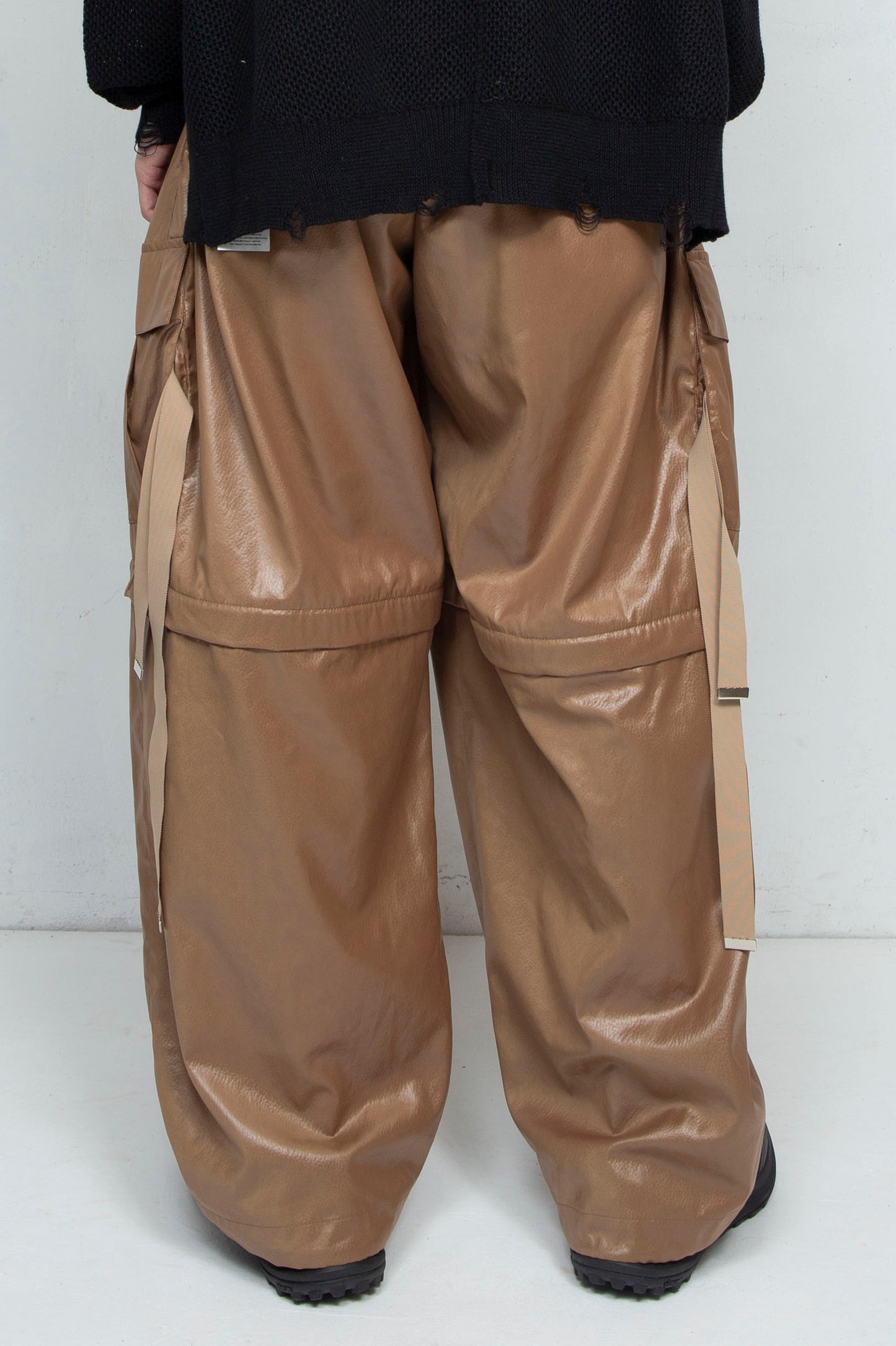 <LAST 1点> LB25SS-PT05-FFL | FAKE-FAKE LEATHER Ⅱ デタッチャブルカーゴパンツ | BROWN