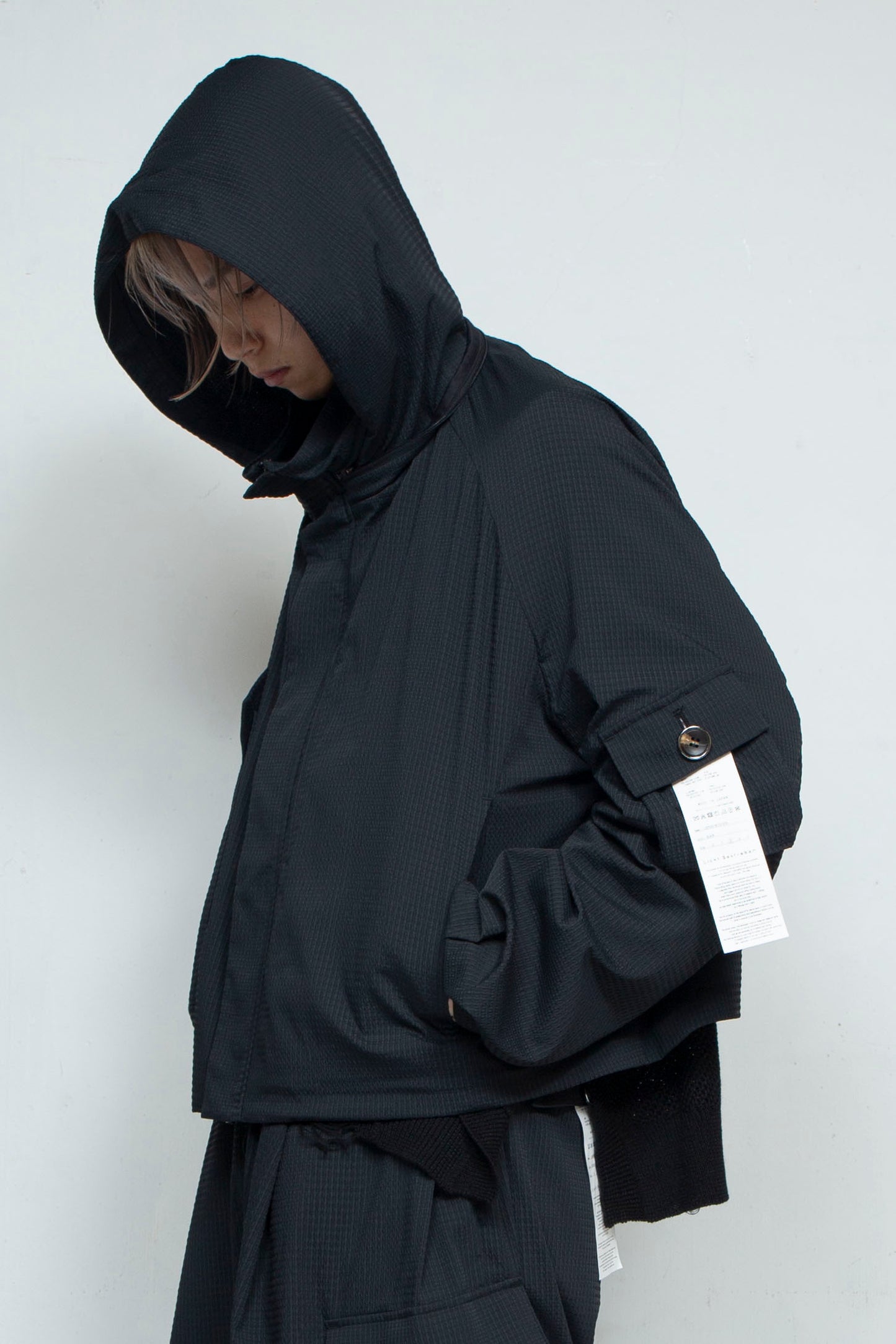LB25SS-BL03-DTA | 'TORAY' Dot Air®︎ クロップドフードブルゾン | BLACK