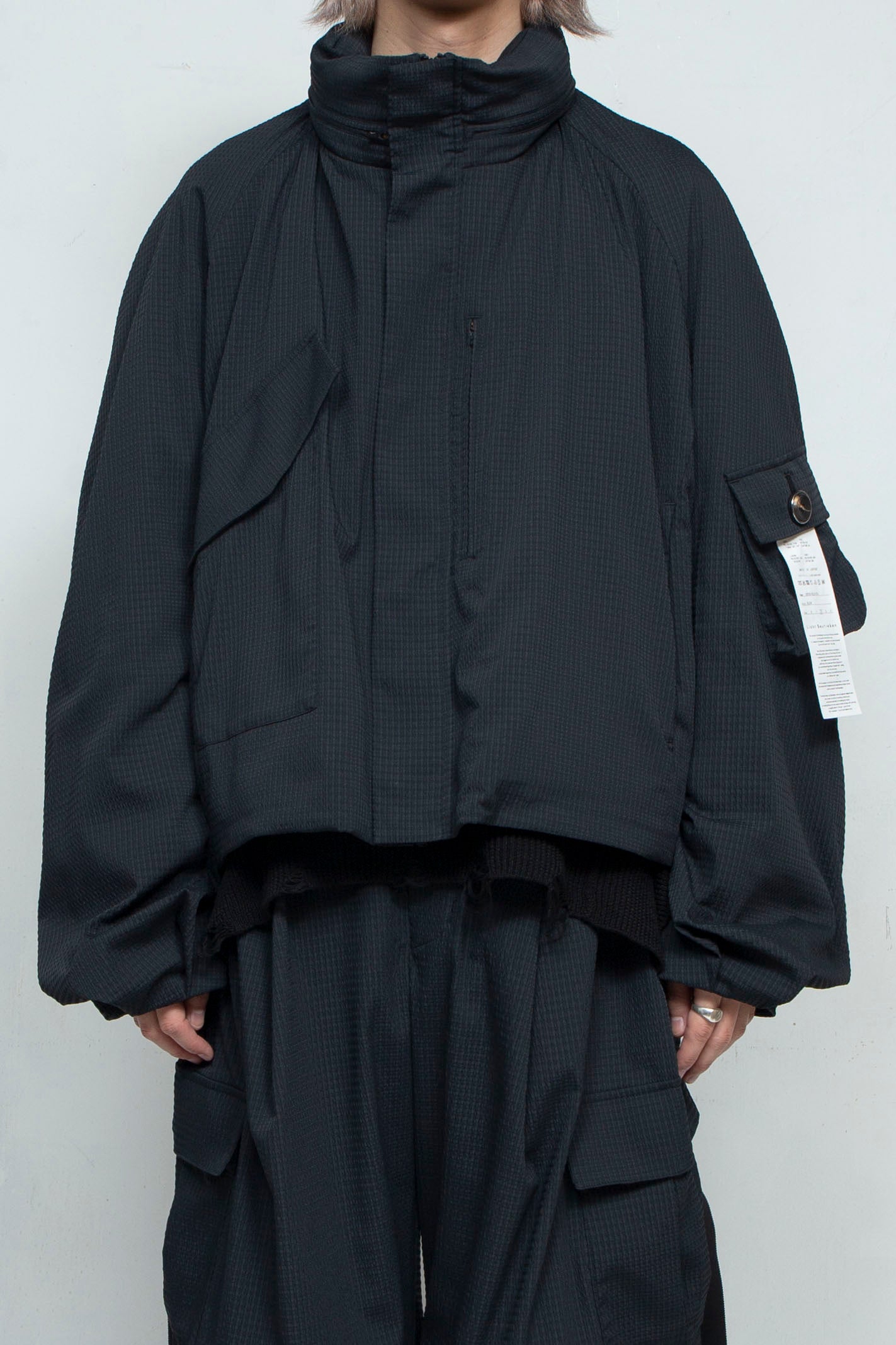 LB25SS-BL03-DTA | 'TORAY' Dot Air®︎ クロップドフードブルゾン | BLACK