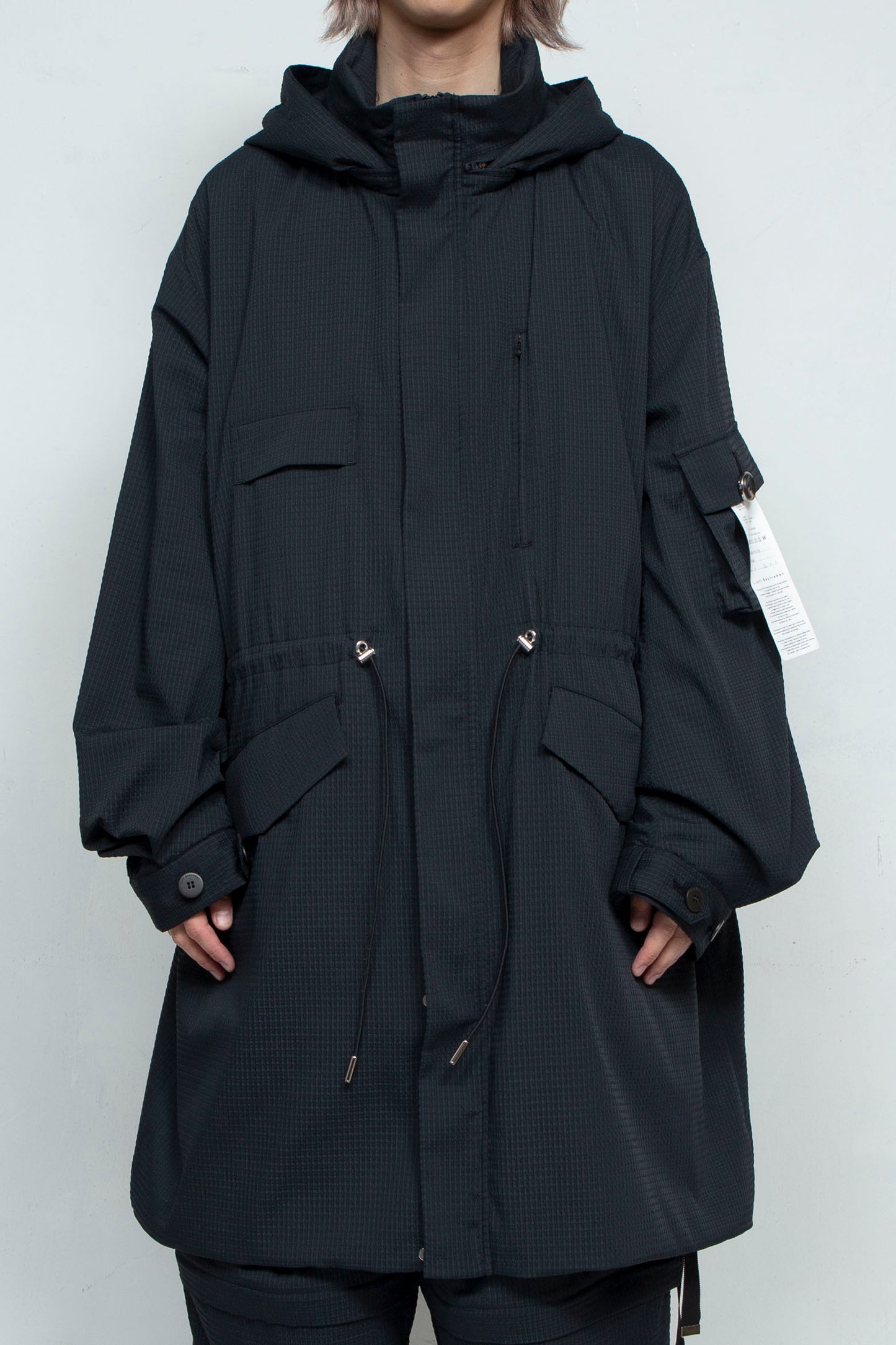 LB25SS-FC01-DTA | 'TORAY' Dot Air®︎ フィッシュテールスプリングコート | BLACK