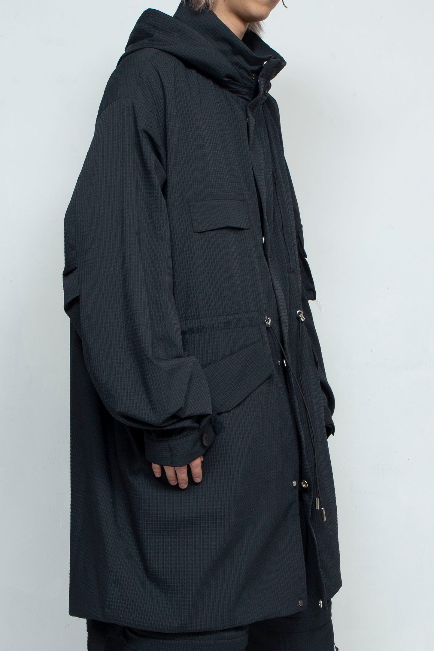 LB25SS-FC01-DTA | 'TORAY' Dot Air®︎ フィッシュテールスプリングコート | BLACK
