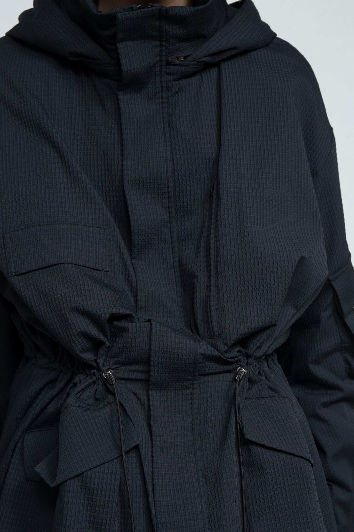 LB25SS-FC01-DTA | 'TORAY' Dot Air®︎ フィッシュテールスプリングコート | BLACK