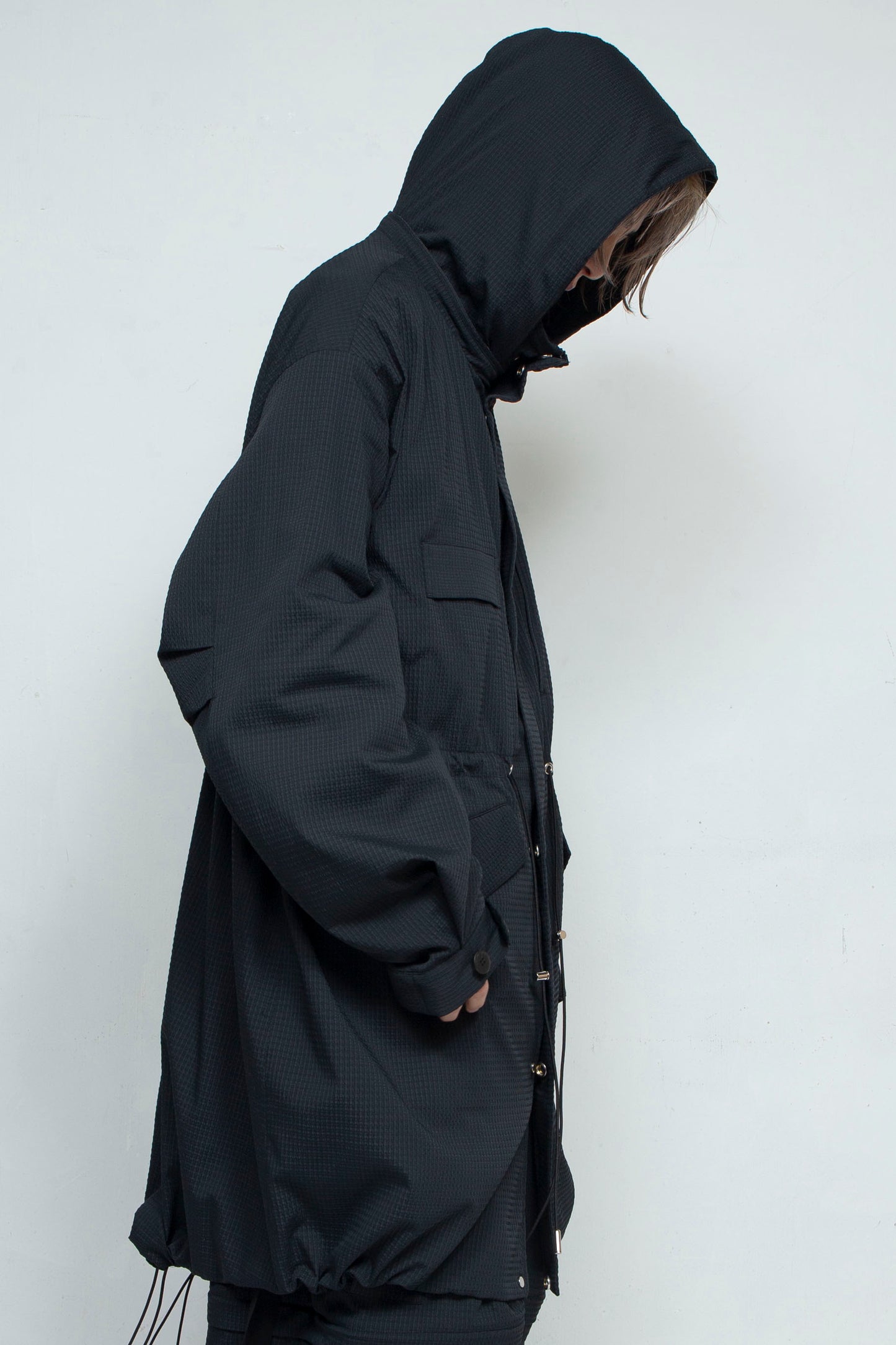 LB25SS-FC01-DTA | 'TORAY' Dot Air®︎ フィッシュテールスプリングコート | BLACK