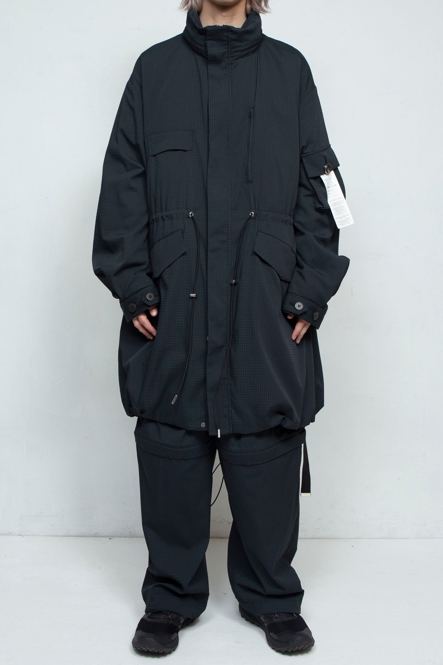 LB25SS-FC01-DTA | 'TORAY' Dot Air®︎ フィッシュテールスプリングコート | BLACK