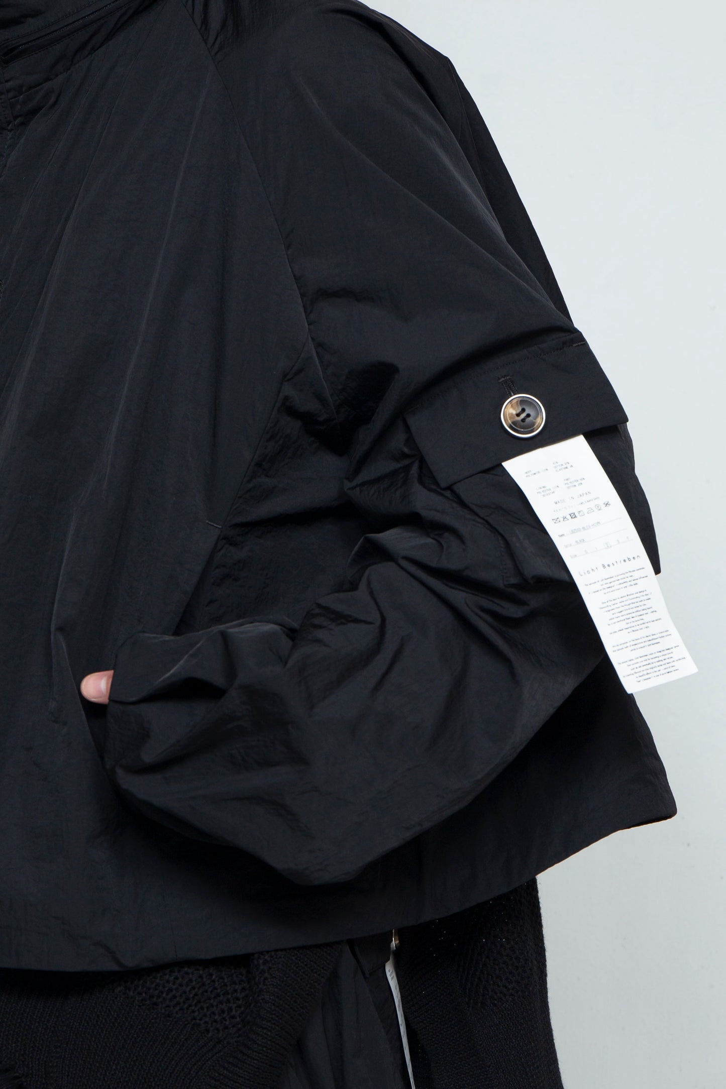 *Limited Fabric* LB25SS-BL03-HCVN | VINTAGE NYLON CROPPED HOODED BLOUSE | BLACK