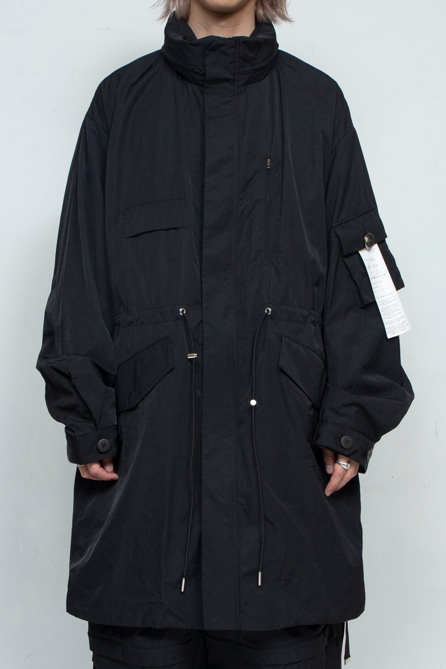 <last>
*Limited Edition Fabric* LB25SS-FC01-HCVN | Vintage Nylon Fishtail Spring Coat | Black</last>